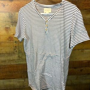 Men’s Stripped Henley Tee